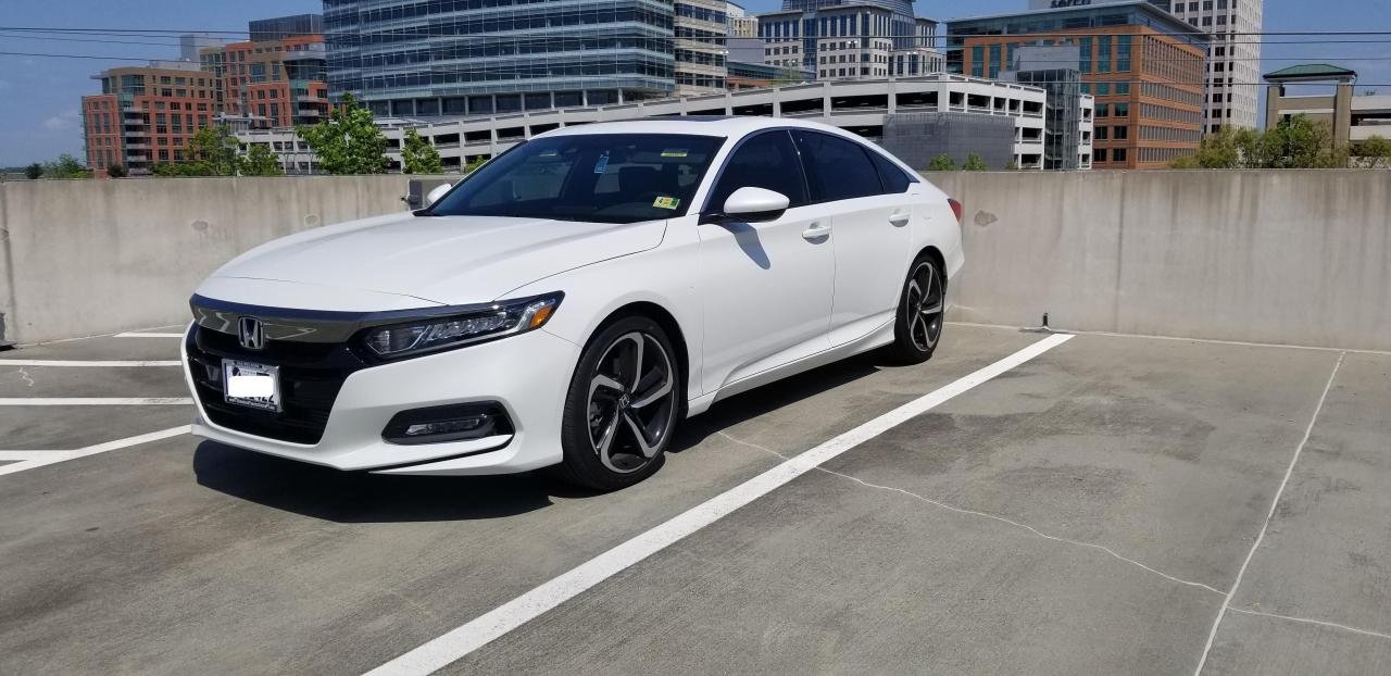 Comparison - Honda Accord Touring 2019 - vs - Chrysler 300 Touring 2019 ...